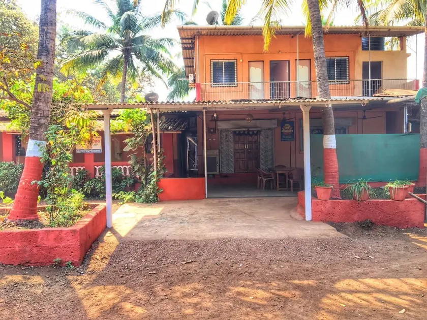 Hotel AVIRAJ NIVAS - Image 1
