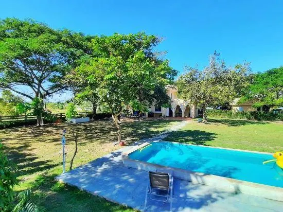 Kampu Nature Pool Villa Rayong - Image 1
