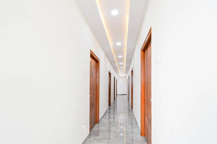 Hotel O by OYO TKR Hotel Kanakadurga - Image 1