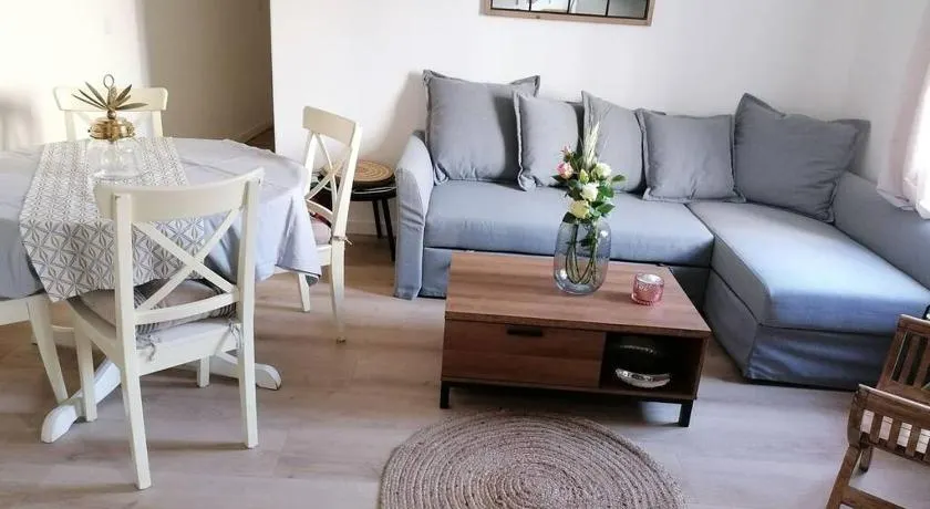 Appart 4 chambres, 3 SDB, avec parking privé - Image 1