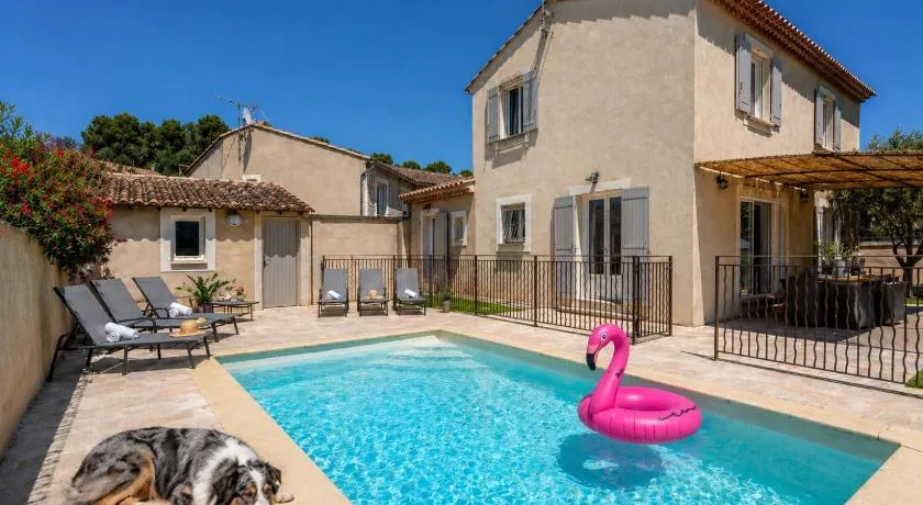 Villa ROMARY Piscine & Proche Centre Saint Rémy de Provence - Image 1