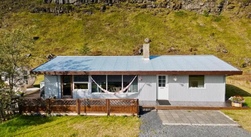 Kamburinn Cottage - Image 1