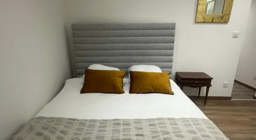 Normandy suites - APPARTEMENT RENOVÉ À 45 MIN DU MANS - Image 1