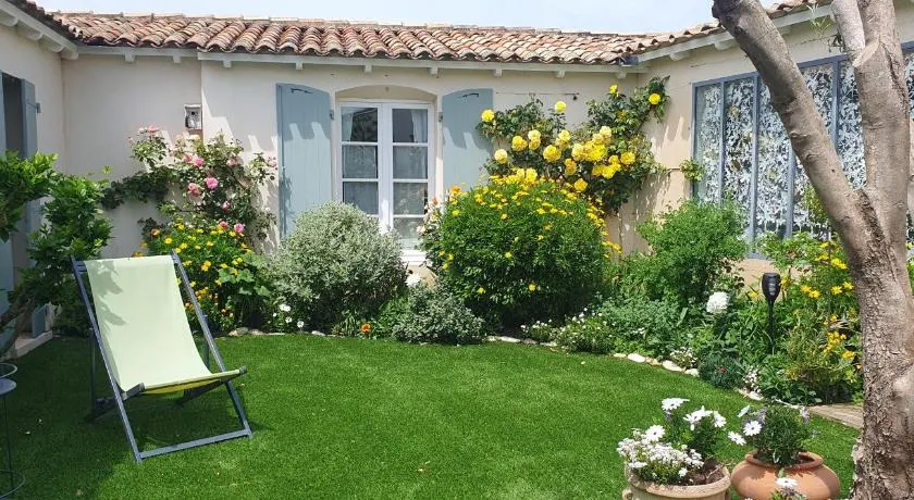 La Passerose 3 pièces avec jardin au calme,à 300m de la plage, - Image 1