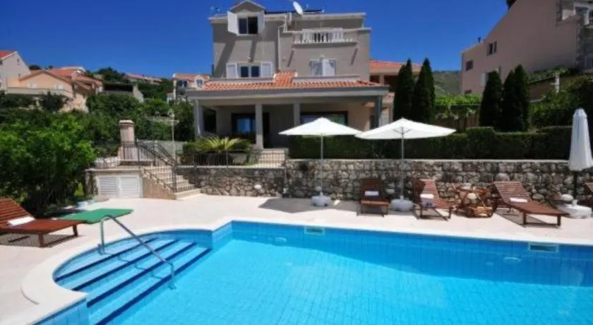 Župa Dubrovačka Guest House, POOL & PARKING - Image 1