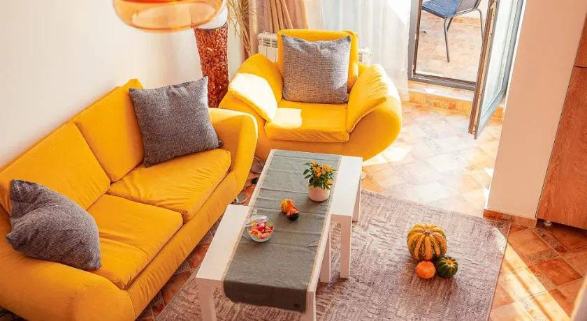 Pumpkin Spiced Suite with Own Parking and Office Setup - Image 1