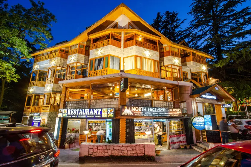 Hotel D' Chalet - Image 1