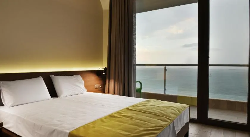 Mistral Hotel - Image 1