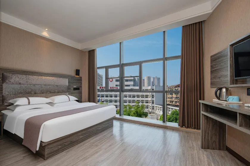 Milan Hotel (Jingshan People's Hospital Branch) - Image 1