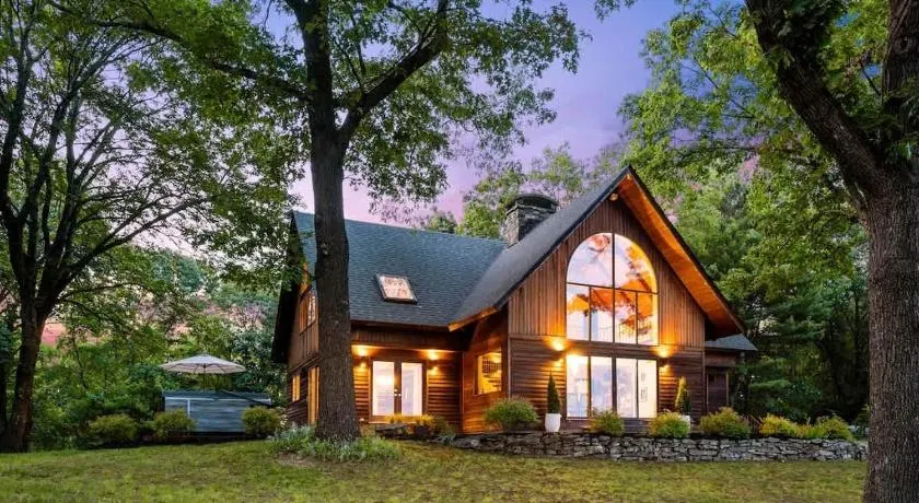 Catskill Estate epic views hot tub - Image 1