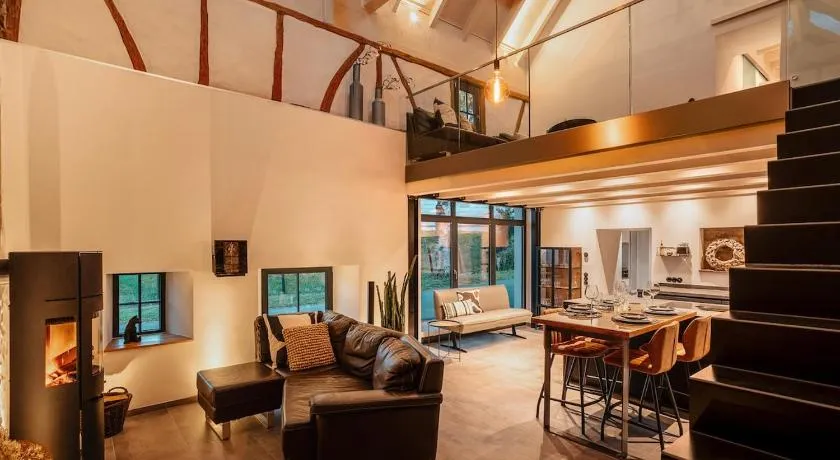 Glamorous Cottage Chimney Sauna - Image 1