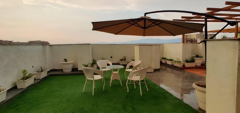 HillviewPenthouse - Image 1