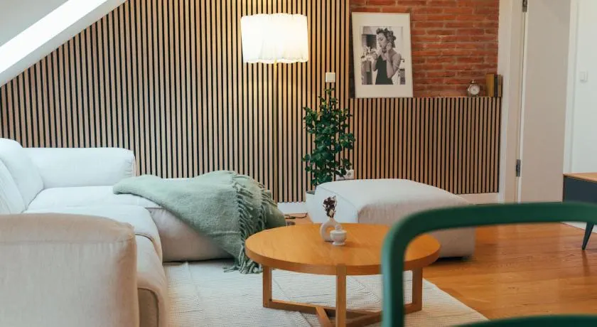 Large Apartments - Great for Groups - with Balcony or Terrace - Image 1