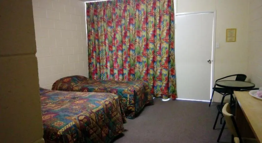 The Islands Inn Motel - Image 1