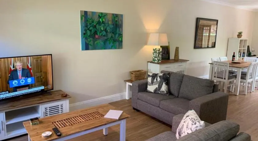 Sunny Beach Villa - Umina - Image 1
