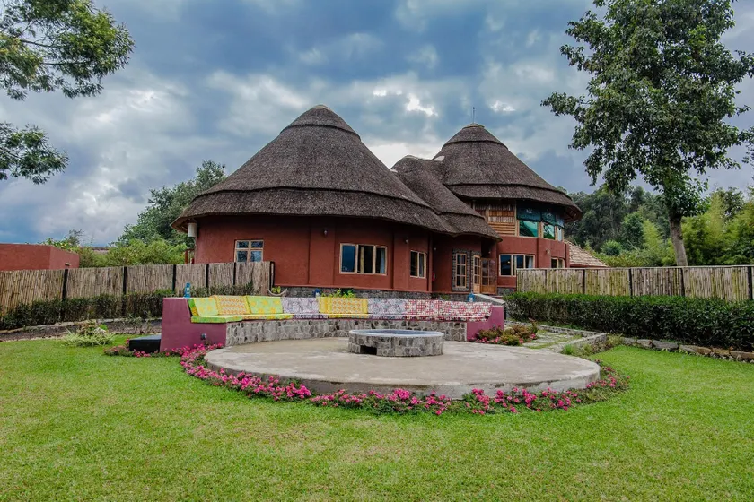 Ingagi Park View Lodge - Image 1