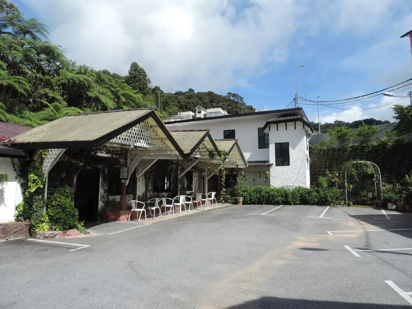 Cameronian Inn - Image 1