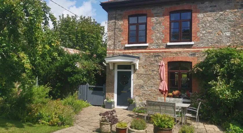 Thornham Cottage - Image 1