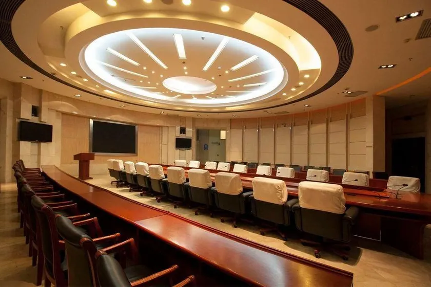 Nanfang Guobin Hotel - Image 1