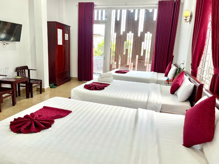 OPA HOTEL HUE - Image 1