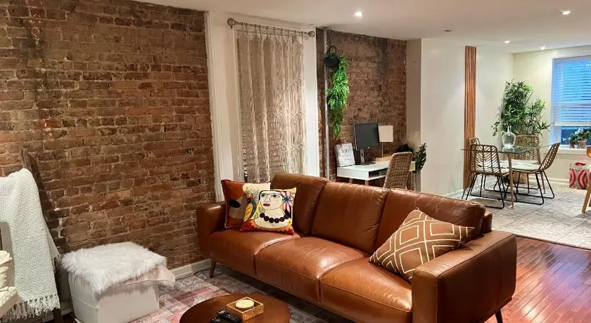 LUXE BROOKLYN Getaway - Image 1