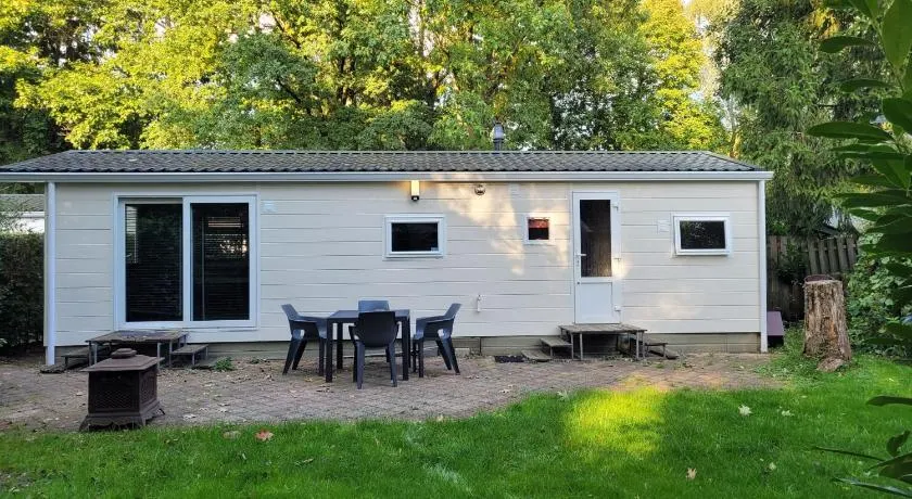 Gezellig chalet voor gezinnen op de Veluwe I Veldkamp F16 - Image 1