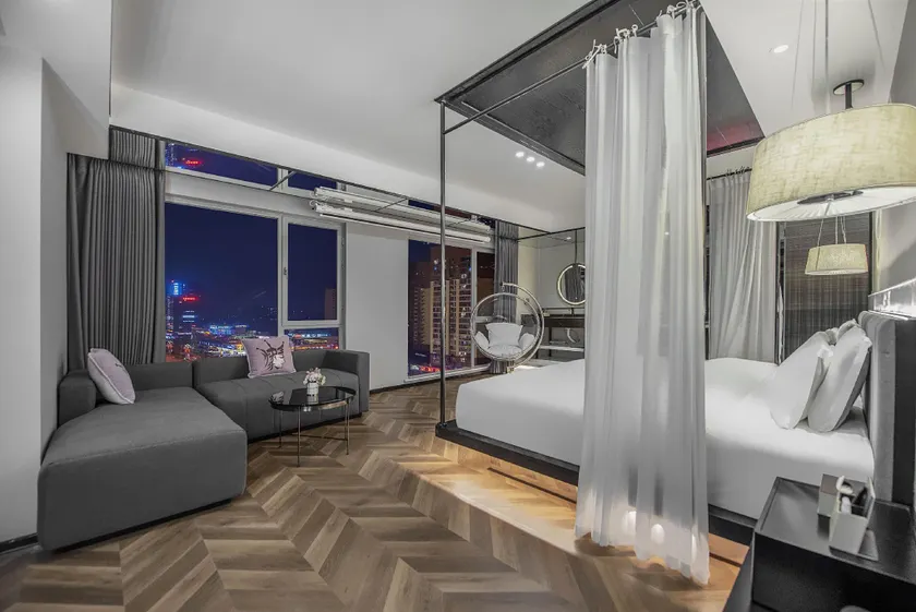 City Cloud Hotel - Image 1