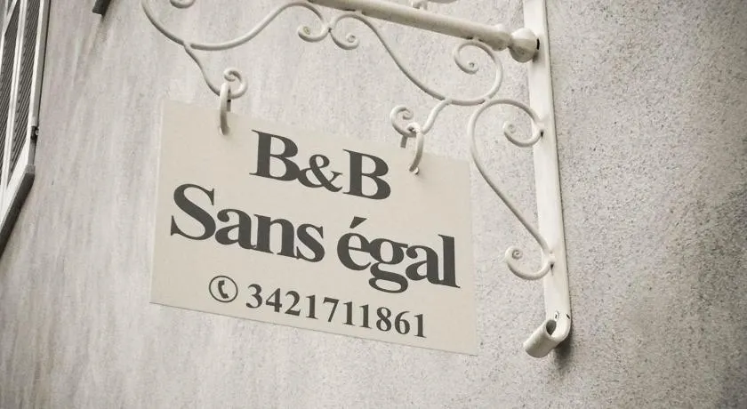 "B&B Sans égal", con CAMERE PRIVATE e APPARTAMENTI al PIANO TERRA a Biella - Image 1