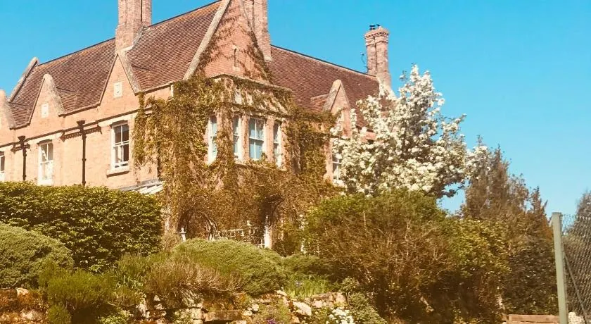 Cosy one bedroom flat in a country house - Image 1