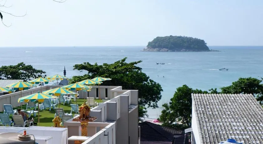 Kata Beachwalk Hotel and Bungalows - Image 1