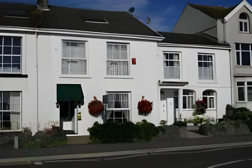 Tides Reach Guest House - Image 1