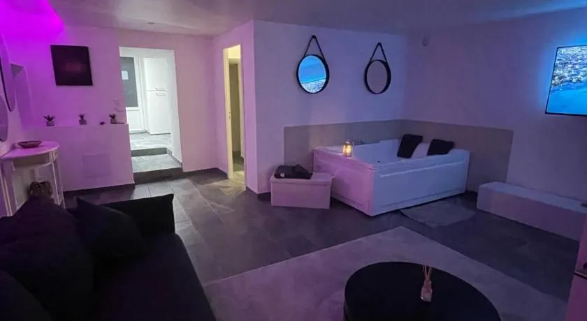 Cosy Home avec Spa - Proximité airport, CNPE, Eurexpo, Groupama Stadium, LYON - Image 1