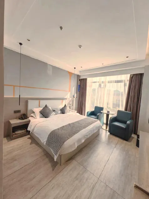 Huoshan Nanyue Tangquan Hotel - Image 1
