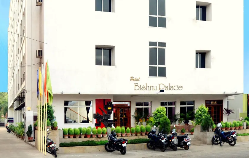 Hotel Bishnu Palace - Image 1