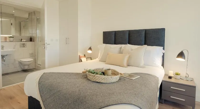 Luxury 2 bed Apartment Cherrywood Dublin 18 - Image 1