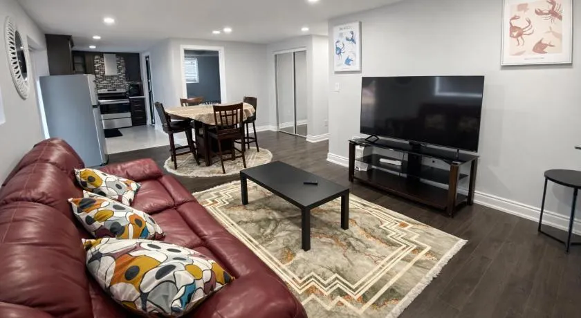 Cozy 3 Bedroom Basement Suite in Caledon with Private Access, Full Kitchen, WiFi, Laundry and Basketball Court - 5 Min to Brampton - Great for Families & Long Stays! - Image 1