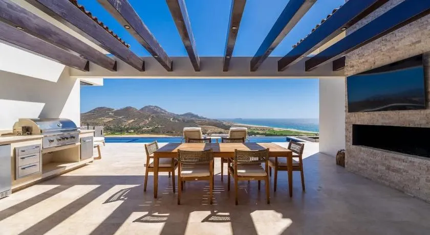 Casa Cielo 6 bed Villa - Image 1