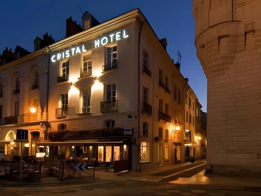 Logis Hôtel Restaurant Cristal - Image 1