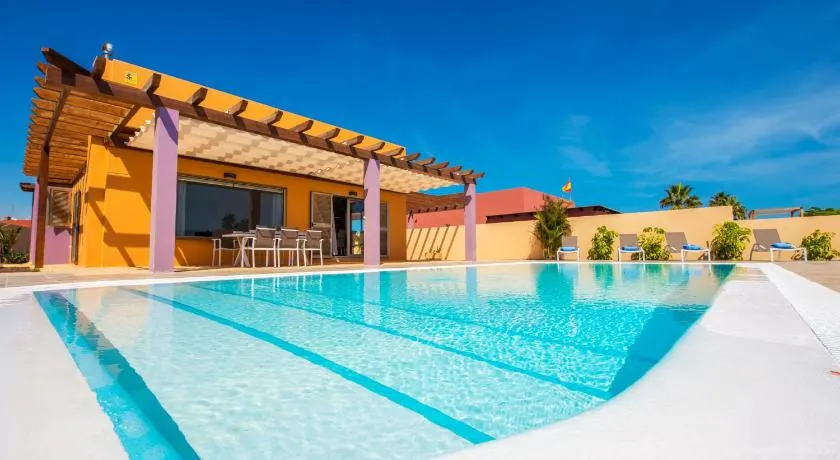 Villa Brisa Golf Salinas - Image 1