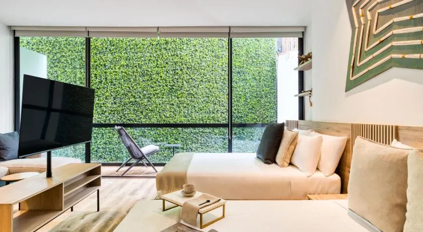 Studio Fenomenal con Balcon Priv and Rooftop whit Jacuzzi - Image 1