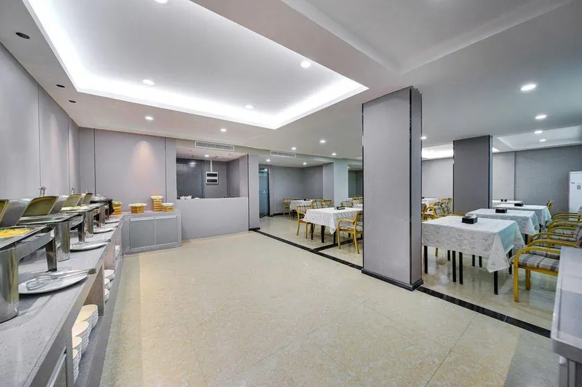 Guohao E-sports Hotel - Image 1