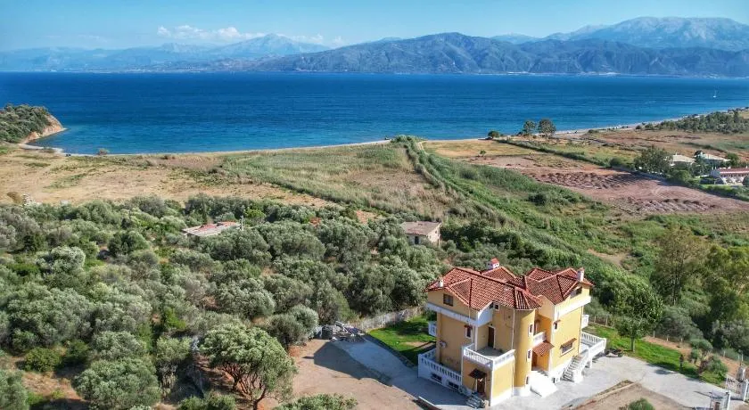 Majestic View Resort - Image 1