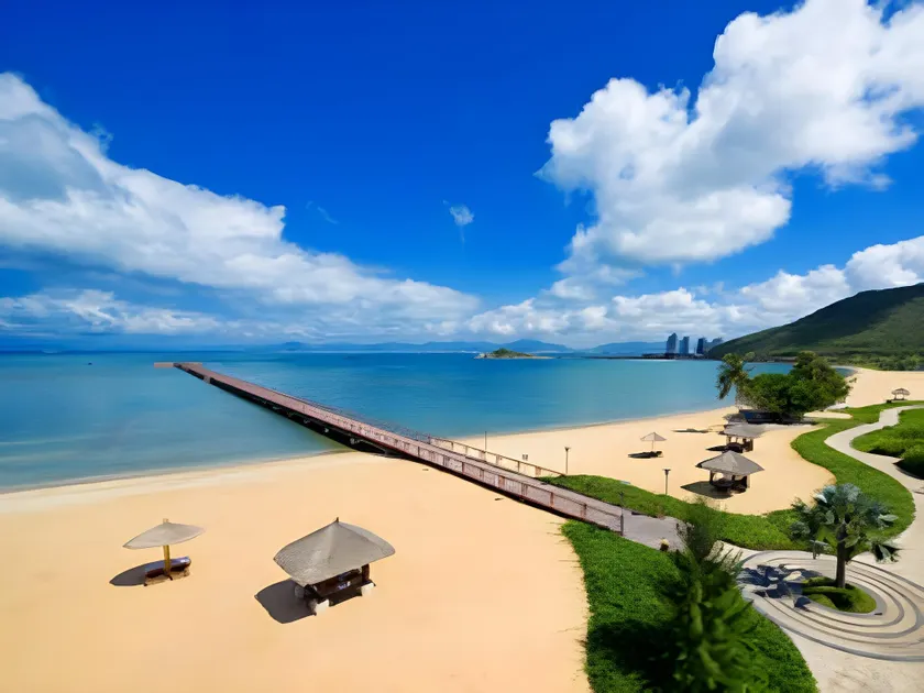 Sanya Luhuitou Guesthouse & Resort - Image 1