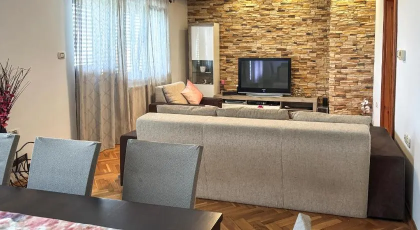 Three-Bedroom Apartment in Kostrena Rijeka - Image 1