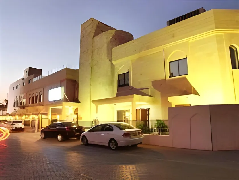 Al Qurum Resort - Image 1