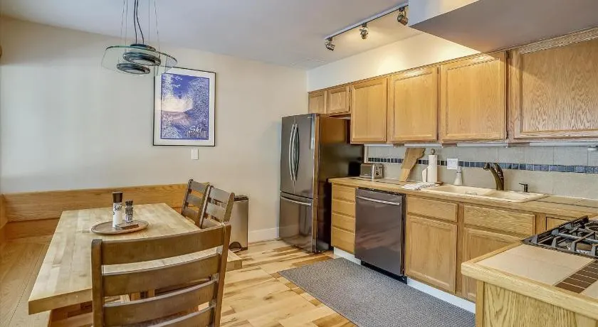 Tollhouse 10B - Image 1