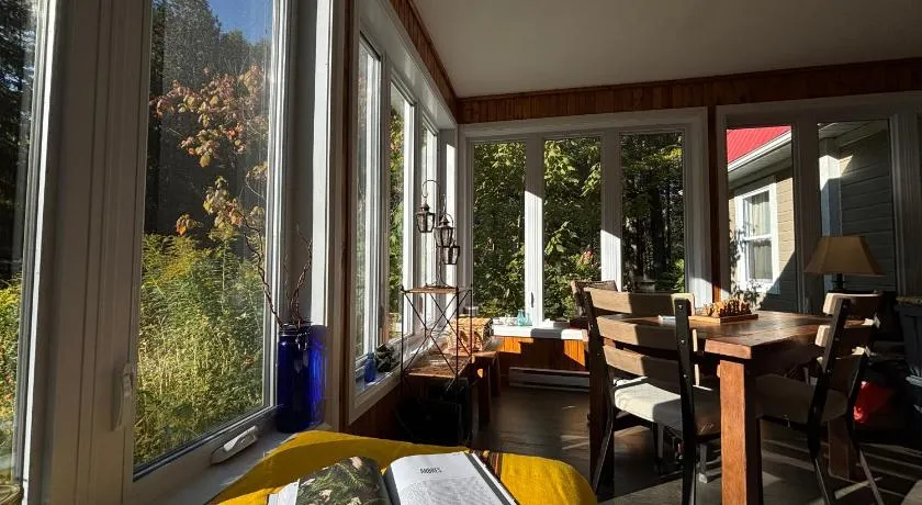 Gîte du Lac-à-la-Loutre - B&B - Image 1
