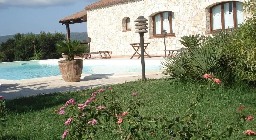 B&B Castiglias - Image 1