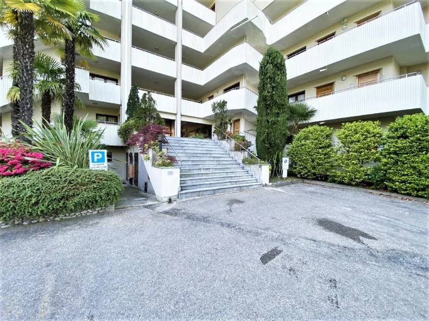 Spacious Apartment in Luino for 5 - Image 1