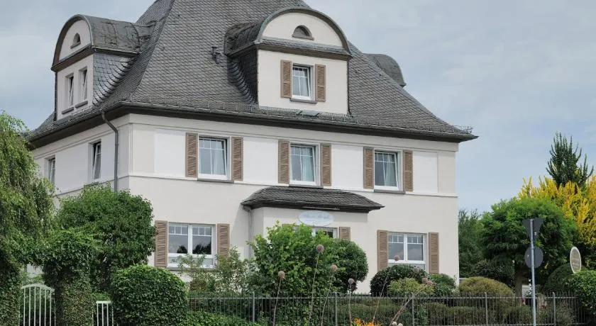 Elena Kempf Haaratelier & Guesthouse - Image 1
